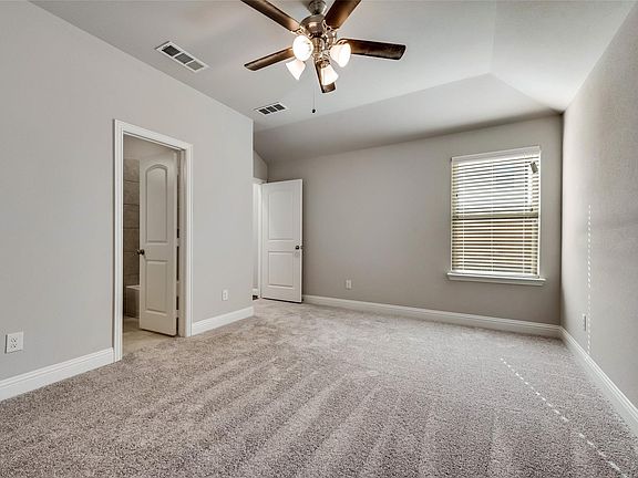 2nd image of 1427 Warringwood Dr