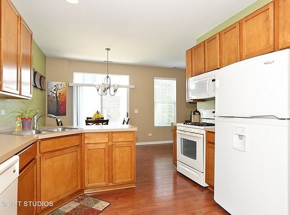 3rd image of 24304 W Leski Ln