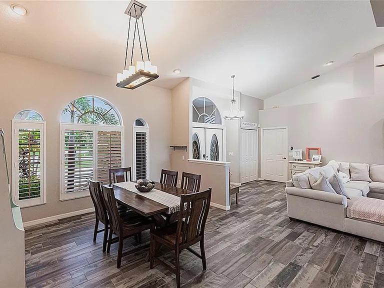 1503 Suzi St — Photo 16