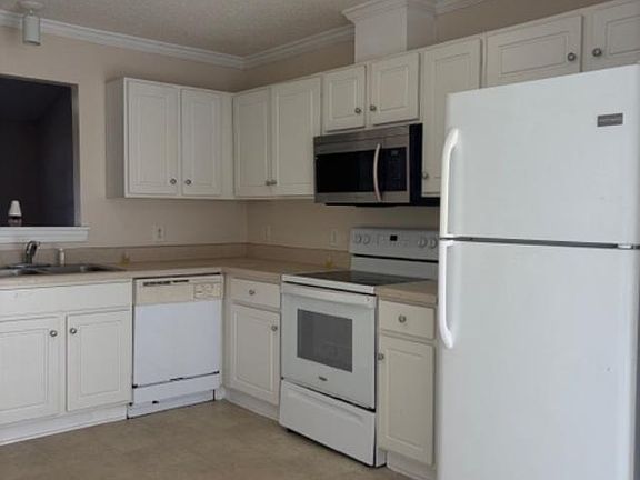 2nd image of 4135 Dudleys Grant Dr