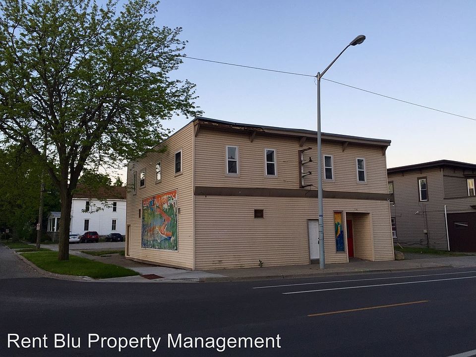 1st image of 734 Bridge St NW #1