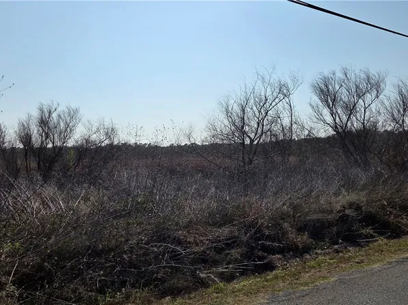 2515A Monkey Rd, Rockport, TX 78382