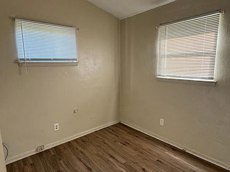 221 Remus Ln — Photo 8