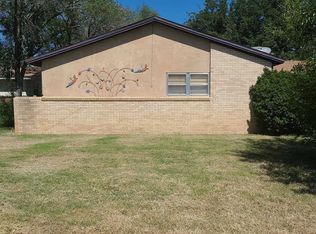 14 Forest Dr, Roswell, NM 88203