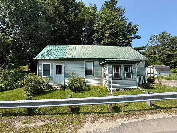 2nd image of 1777 Riverside Drive