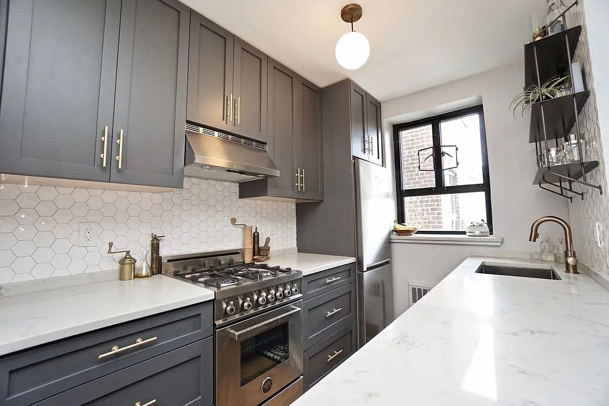 31 Nagle Ave APT 6K photo 1