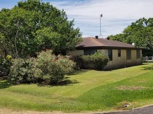 1206 W Cleveland Ave, Seadrift, TX 77983