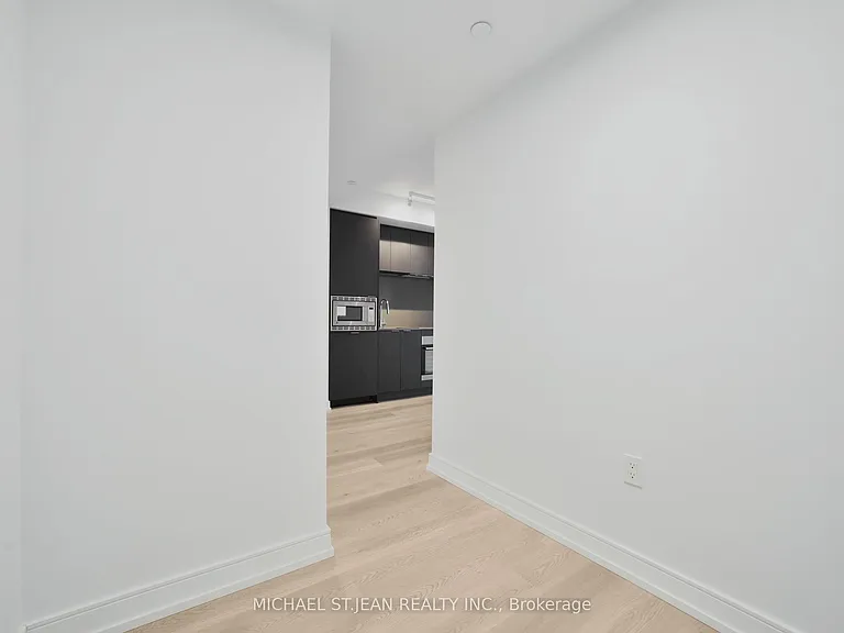 1 Jarvis St #726 — Photo 17