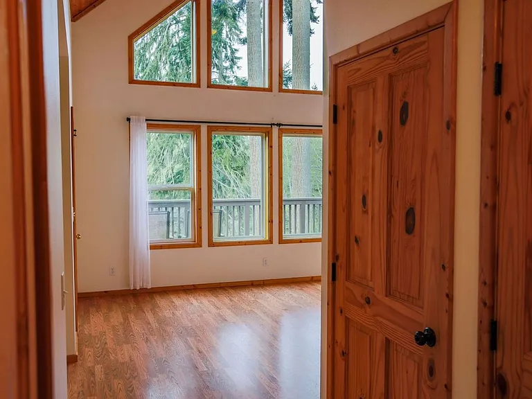 1130 Honeymoon Lake Dr — Photo 8
