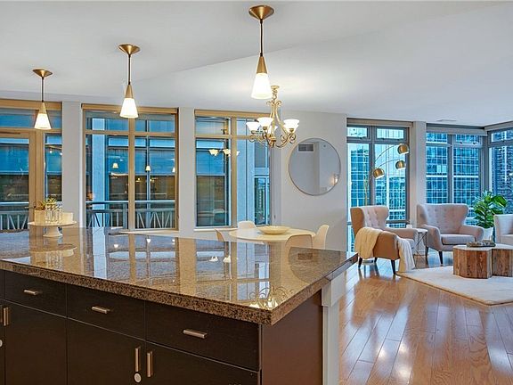4th image of 819 Virginia St Unit 1510