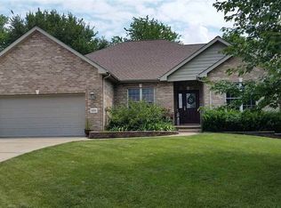 5201 W Briarstone Dr, Peoria, IL 61615