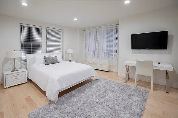 Sold by Empire State Properties | media 7