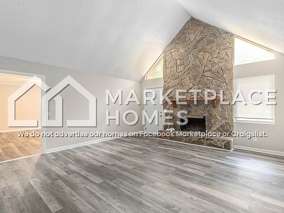 4th image of 4901 Mockingbird Ln