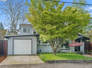 9230 NE Hancock Dr, Portland, OR 97220
