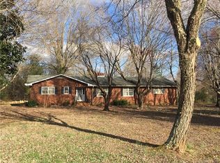 165 Geter Rd, Woodleaf, NC 27054