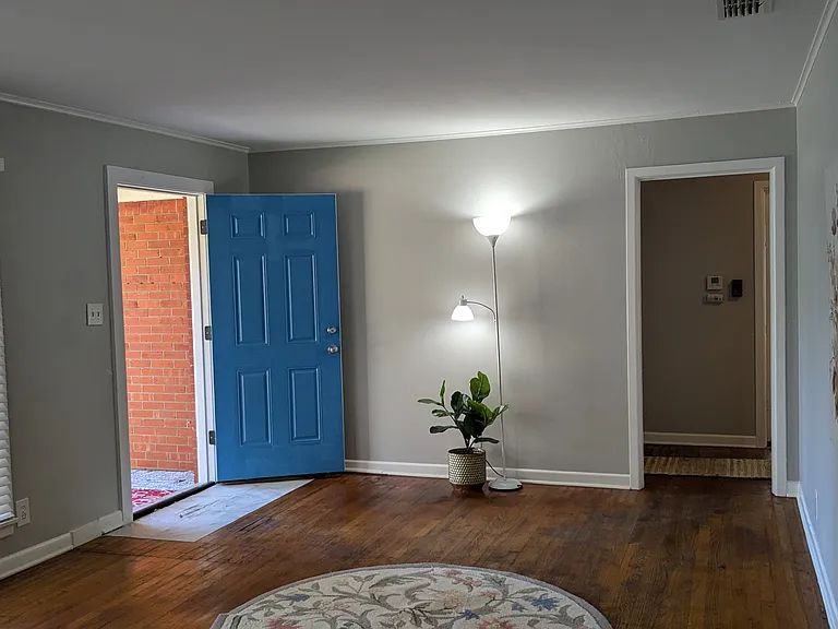 2417 S Kennedy Ave — Photo 5