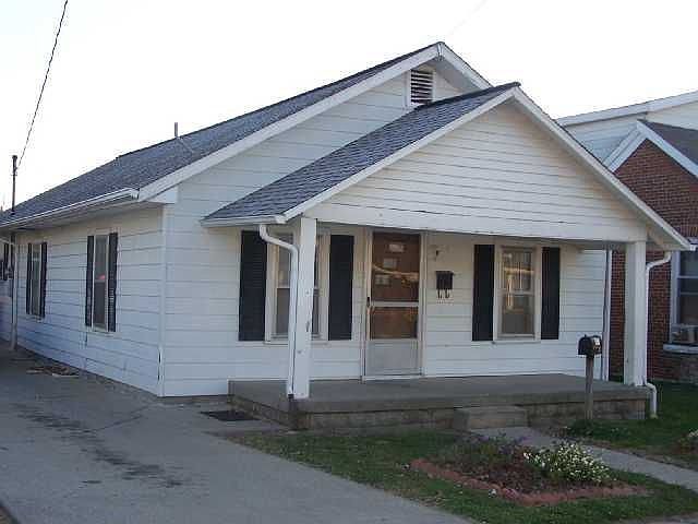 1st image of 213 W McKee St