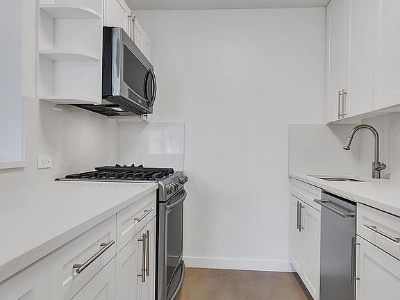 4th image of 322 W 57th St APT 20N
