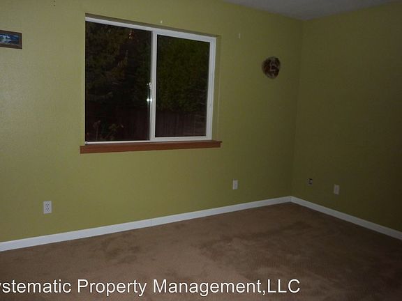 3rd image of 312 Madrona Dr N