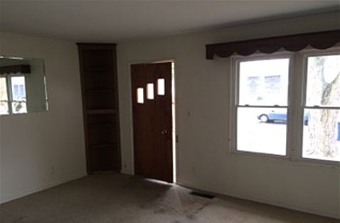 2nd image of 2749 Claude Dr