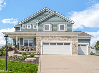 2554 Beauty Creek Dr, Valparaiso, IN 46385