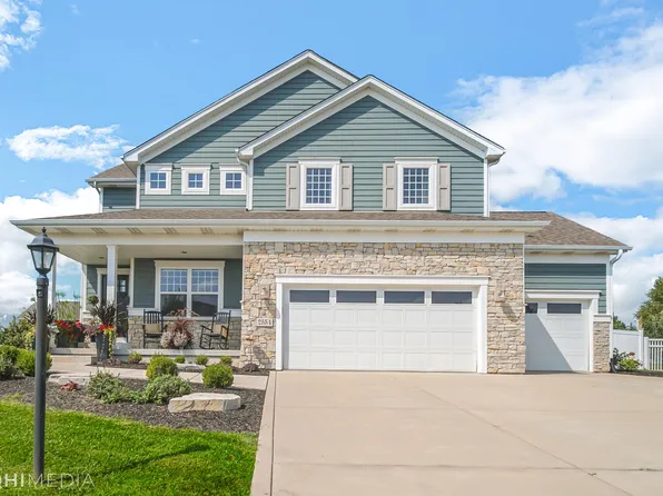 2554 Beauty Creek Dr, Valparaiso, IN 46385