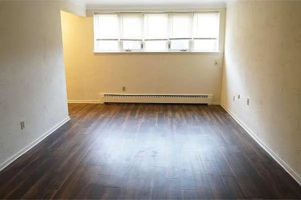 View Street Apartments — Photo 4