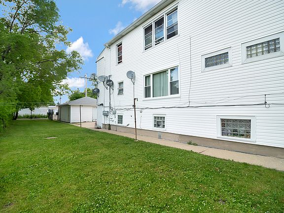 5th image of 7112 W Diversey Ave