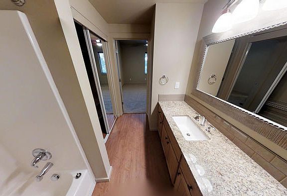 5th image of 5264 NE 121st Ave APT 114