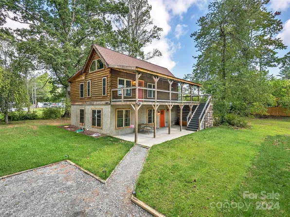 3576 Chimney Rock Rd, Hendersonville, NC 28792