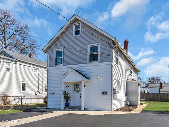 2nd image of 282 Carr Avenue
