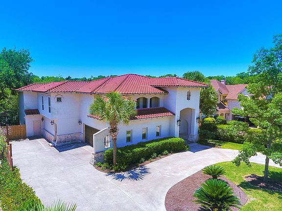 3rd image of 312 Lilac Ln