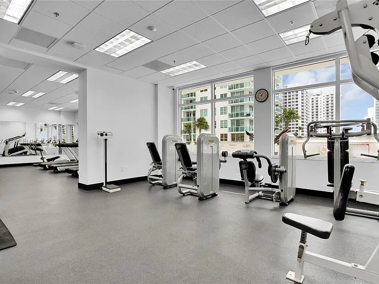 1200 Brickell Bay Dr #3515 — Photo 37