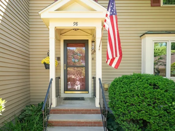 98 Village Post Rd Unit 98, Danvers, MA 01923