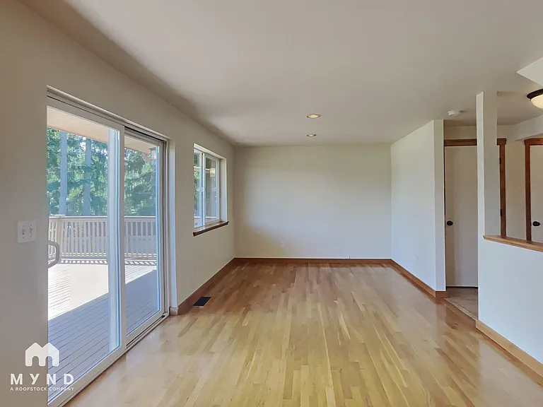 20308 63rd Ave NE — Photo 30