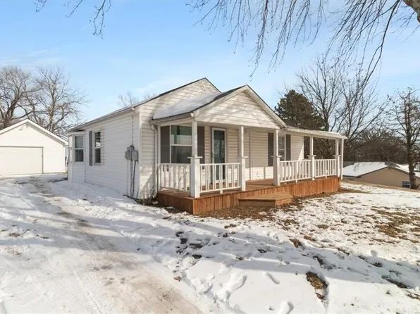 1005 W Marlow St, Odessa, MO 64076