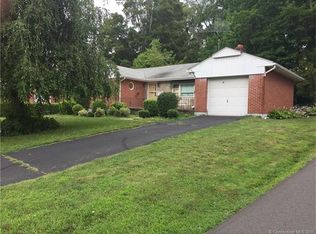 83 Doane St, Manchester, CT 06042