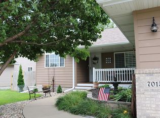 7015 W 52nd St, Sioux Falls, SD 57106
