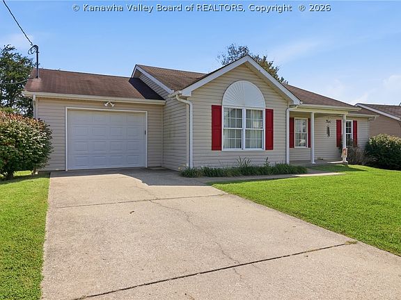 2nd image of 3027 Victorian Pl