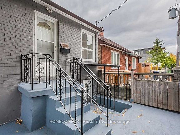 3rd image of 208 Manning Ave