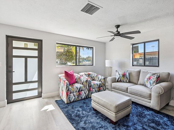 3rd image of 306 NW 12th Avenue