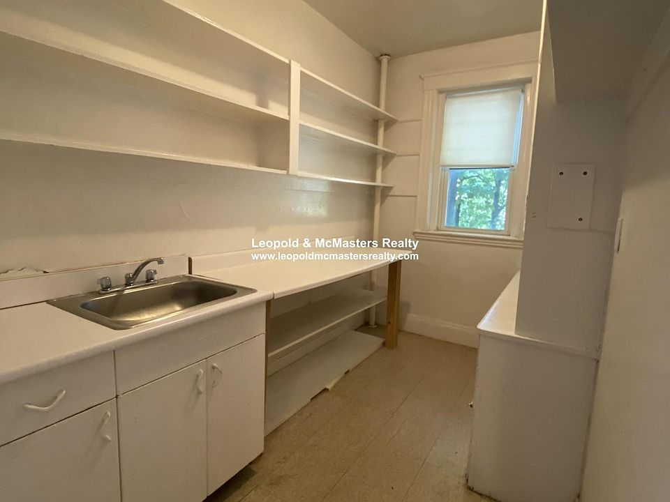 1st image of 95 Winchester St #3