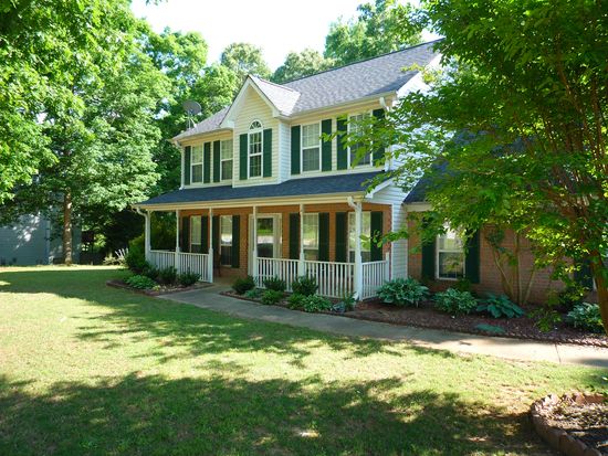 266 Thorne Wood Ln, Hampton, GA 30228