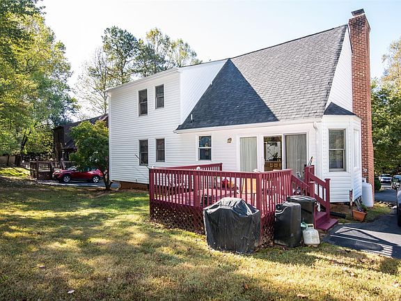 2nd image of 215 Chadwick Dr