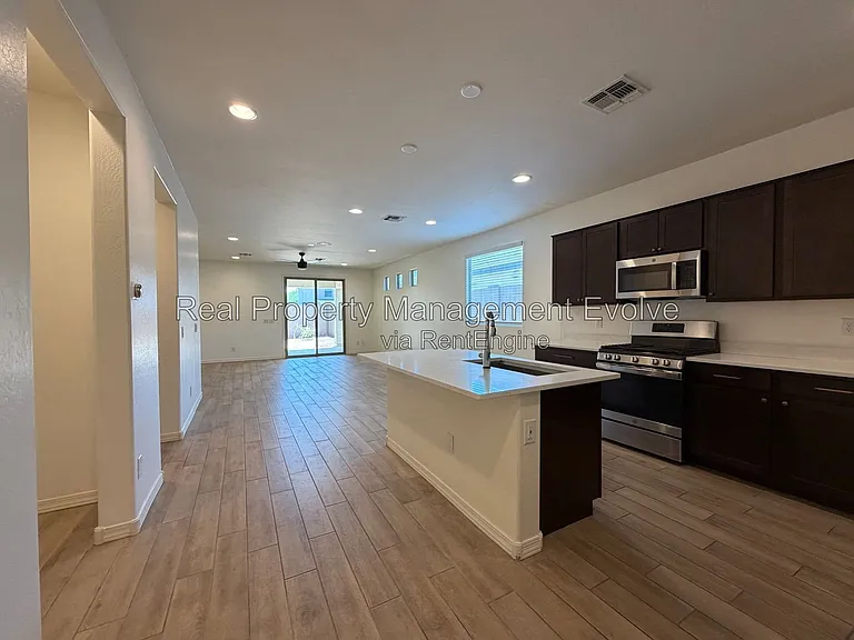 5731 W Encinas Ln — Photo 6