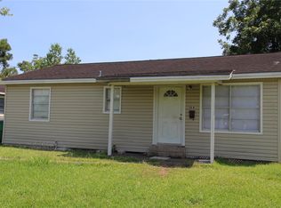 104 Prewitt Ln, West Columbia, TX 77486