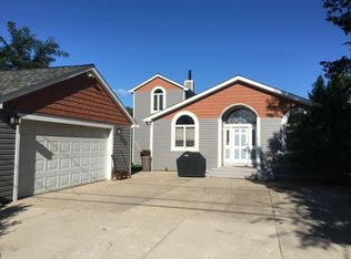 3556 Moberly Rd, Commerce Township, MI 48382