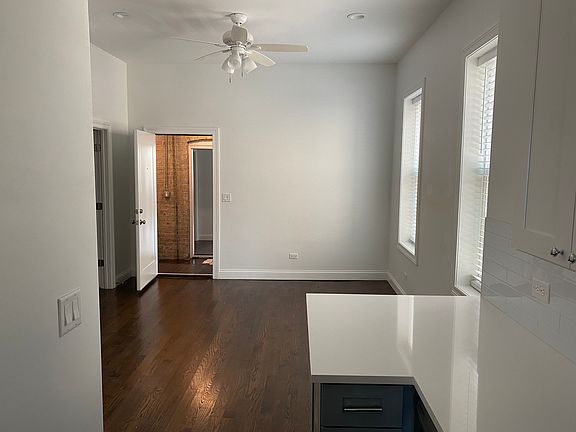 2nd image of 1143 N Winchester Ave APT 1R