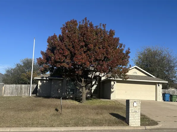 208 Pearl Dr, Hewitt, TX 76643