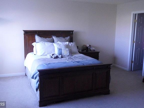Bedroom (Master)